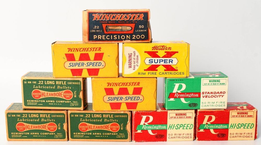 Lot 1051: approx 375 rds of misc 22 LR ammunition