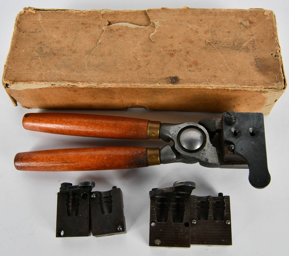 Lot 1090: 3 Various Bullet Moulds & pr Handles