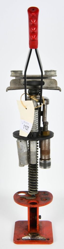Lot 1137: Mec 250 Super 12 Ga Reloading Press