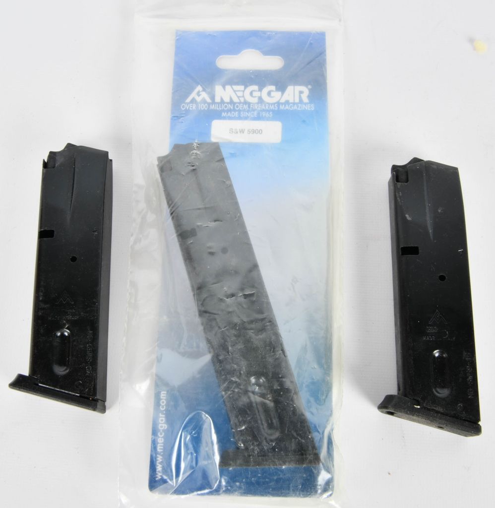 Lot 1156: Lot of 3 Smith & Wesson 59, 5900, 915 Magazines