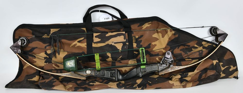 Lot 1160: Bear Archery Compound Bow W/ Case