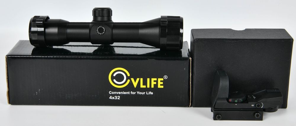 Lot 1208: New CVlife 4x32 Scope & 1 New Red Dot Sight