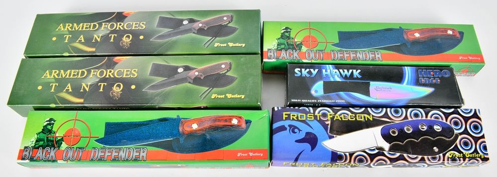 Lot 1346: 6 New in the Box Fixed Blade Knives