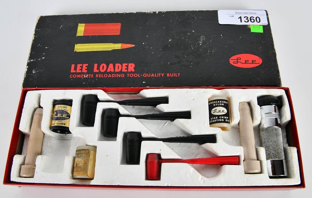 Lot 1360: Vtg LEE Loader 12 gauge reloading tool set