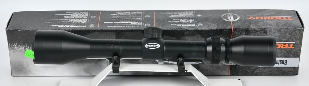 Lot 1397: Weaver 3-9x40 Riflescope