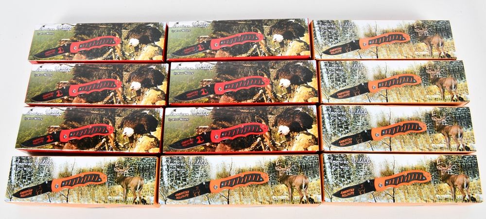 Lot 1447: (12) American Wildlife Pocket Knife New in box