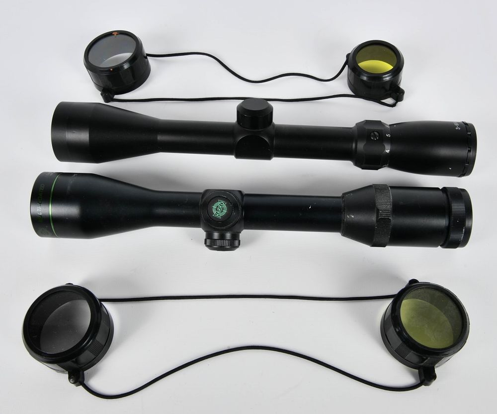 Lot 1487: Hakko 1.5-5X40 Scope & a 3-9x40 Riflescope