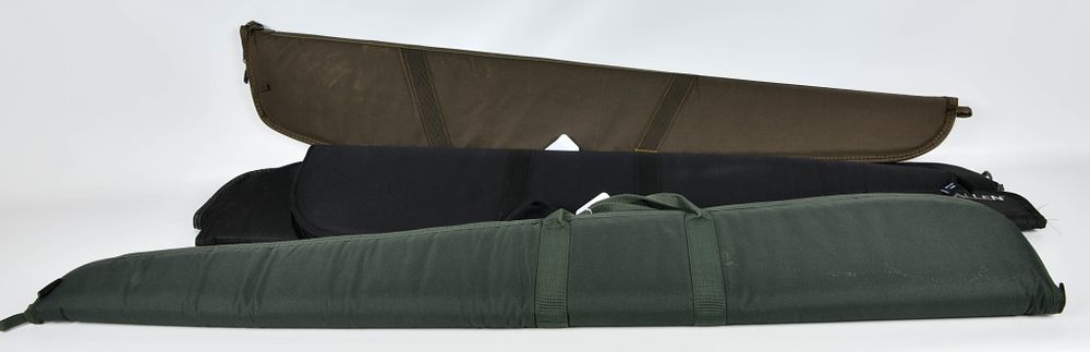 Lot 1550: 5 Soft Padded Long Gun Cases