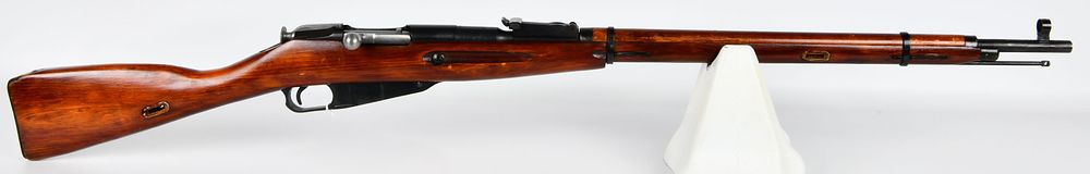 Lot 1440: Russian Mosin Nagant M91/30 Bolt Action Rifle, Dated 1942