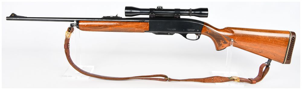 Lot 147: Remington 742 Woodsmaster Semi-Automatic Rifle, .30-06 SPRG, with Weaver Scope