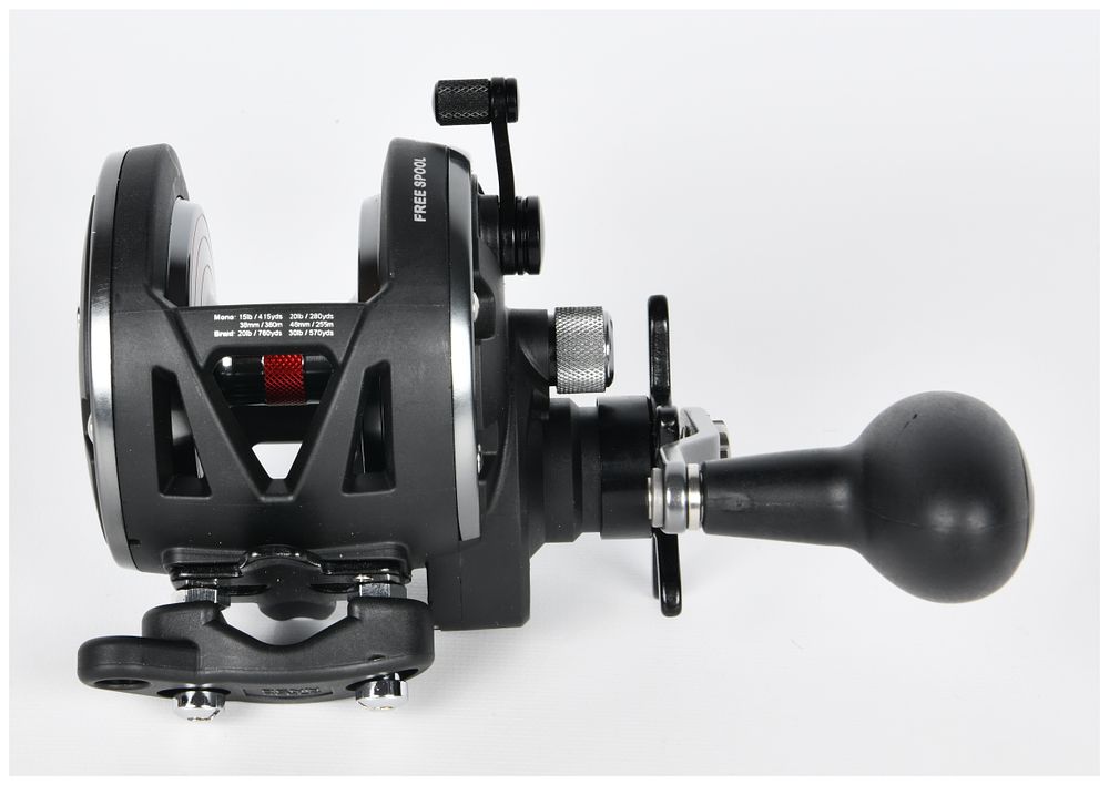 Lot 167: PENN Warfare 20N Conventional Fishing Reel