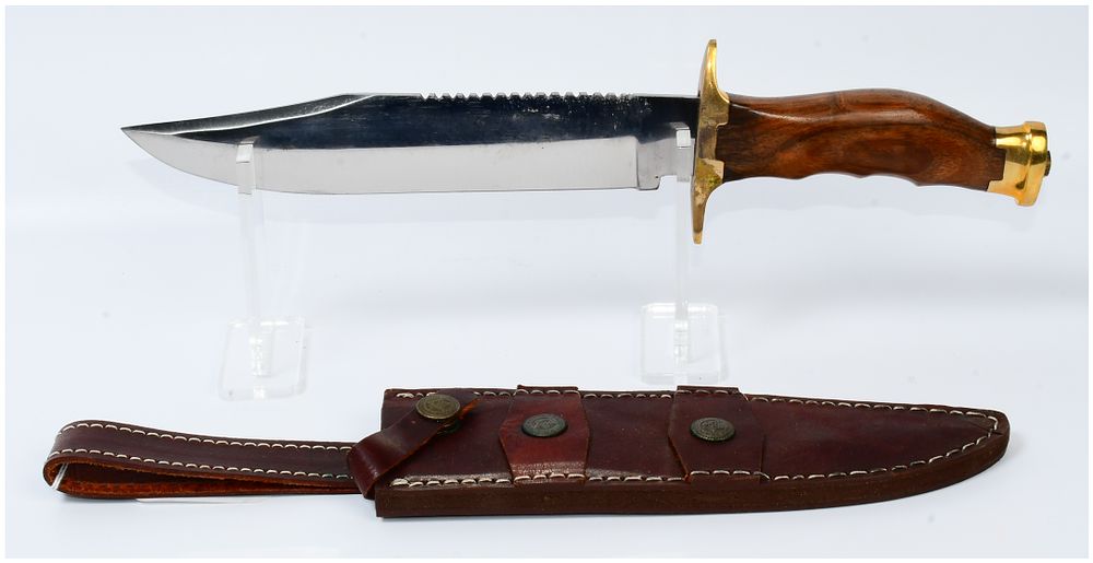 Lot 332: Muela Bowie Hunting Knife with Sheath, Made in Spain