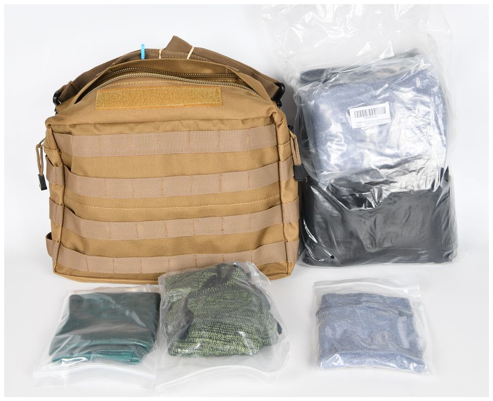 Lot 530: DIPLOMAT GEAR Tactical Shoulder Bag and a Collection of Gun Protection Accessories