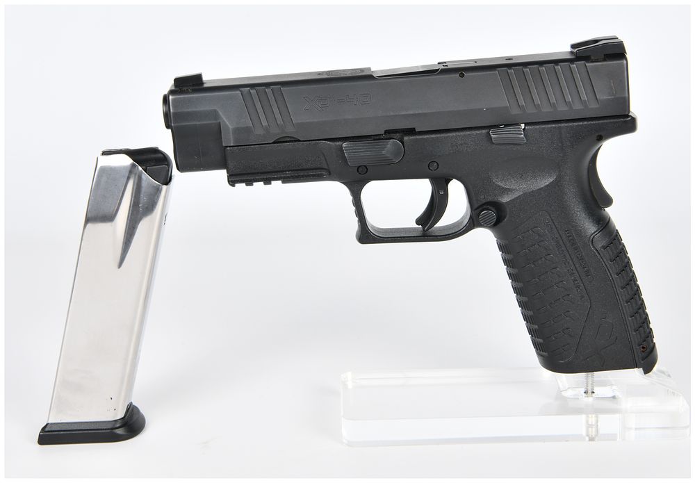 Lot 1053: Springfield XD-40 .40 S&W Semi-Automatic Pistol