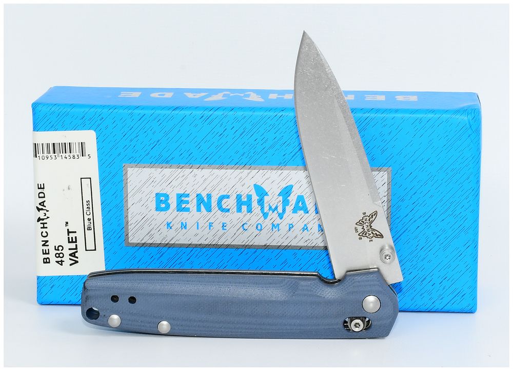 Lot 1301: A Benchmade 485 Valet Limited Edition Folding Knife, No. 275/486, with M390 Steel and Original Box