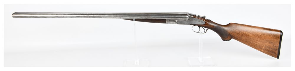 Lot 1362: A Vintage Lefever Arms Co. 12 Gauge Hammerless Side-by-Side Double-Barrel Shotgun, Serial No. 67292