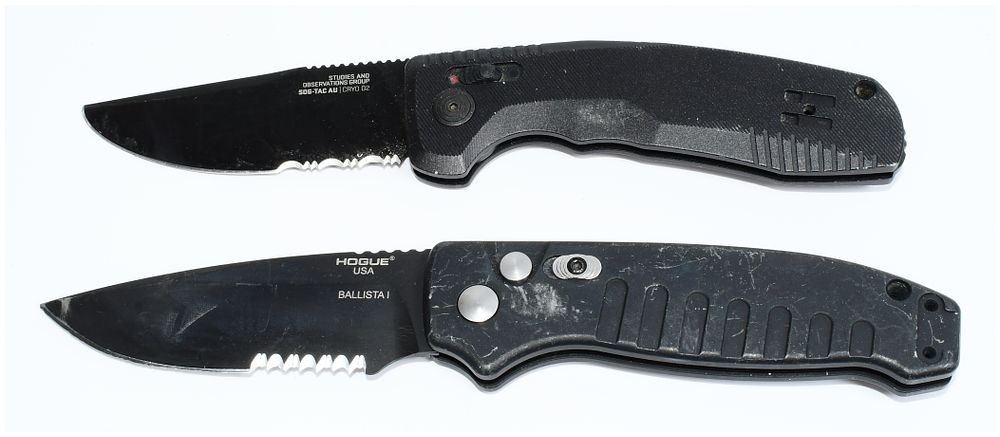 Lot 1388: A Pair of Modern Tactical Folding Knives: A Hogue Ballista I AUTO and a SOG-TAC AU