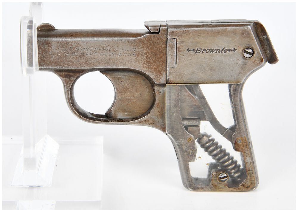 Lot 1491: O.F. Mossberg & Sons "Brownie" Four-Barrel .22 Caliber Pepperbox Pistol