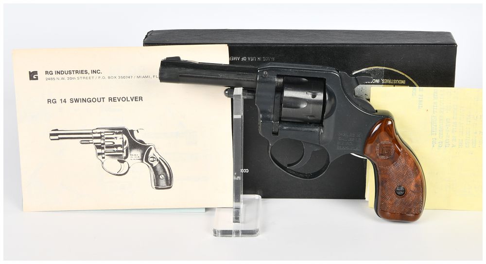 Lot 1521: RG Industries RG 14 .22 LR Double Action Swing-Out Revolver with Box and Papers