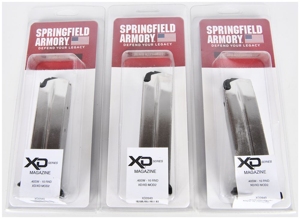 Lot 1553: Three Springfield Armory XD/XD MOD 2 Full Size .40S&W 10 Round OEM Magazines – XD0940