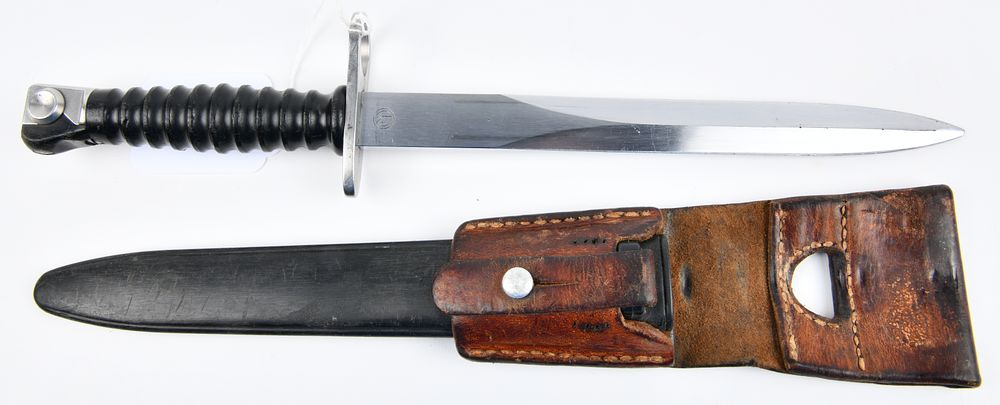 Lot 1064: Swiss M1957 Bayonet with Scabbard