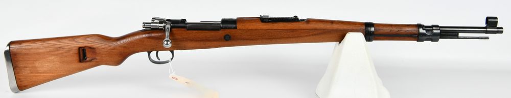 Lot 1074: A Yugoslavian Zastava Model M48A Mauser Bolt Action Rifle, 7.92x57mm