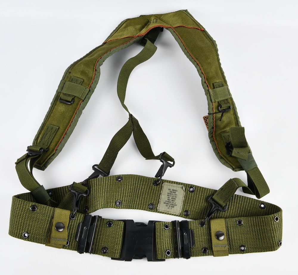 Lot 1127: U.S. Army ALICE LC-1 Individual Equipment Pistol Belt and Suspenders Set, 1991 Contract, Medium
