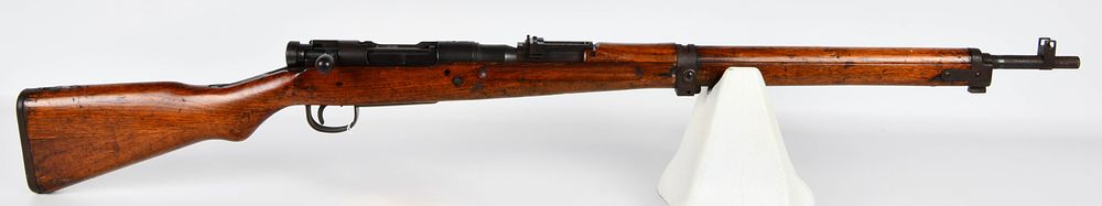Lot 1236: WWII Imperial Japanese Arisaka Type 99 7.7mm Bolt Action Rifle