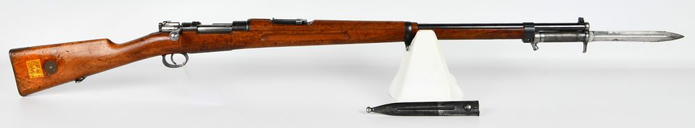 Lot 1374: Swedish Mauser Model 1896 (M96) Bolt-Action Military Rifle by Carl Gustafs, 1907, with Bayonet