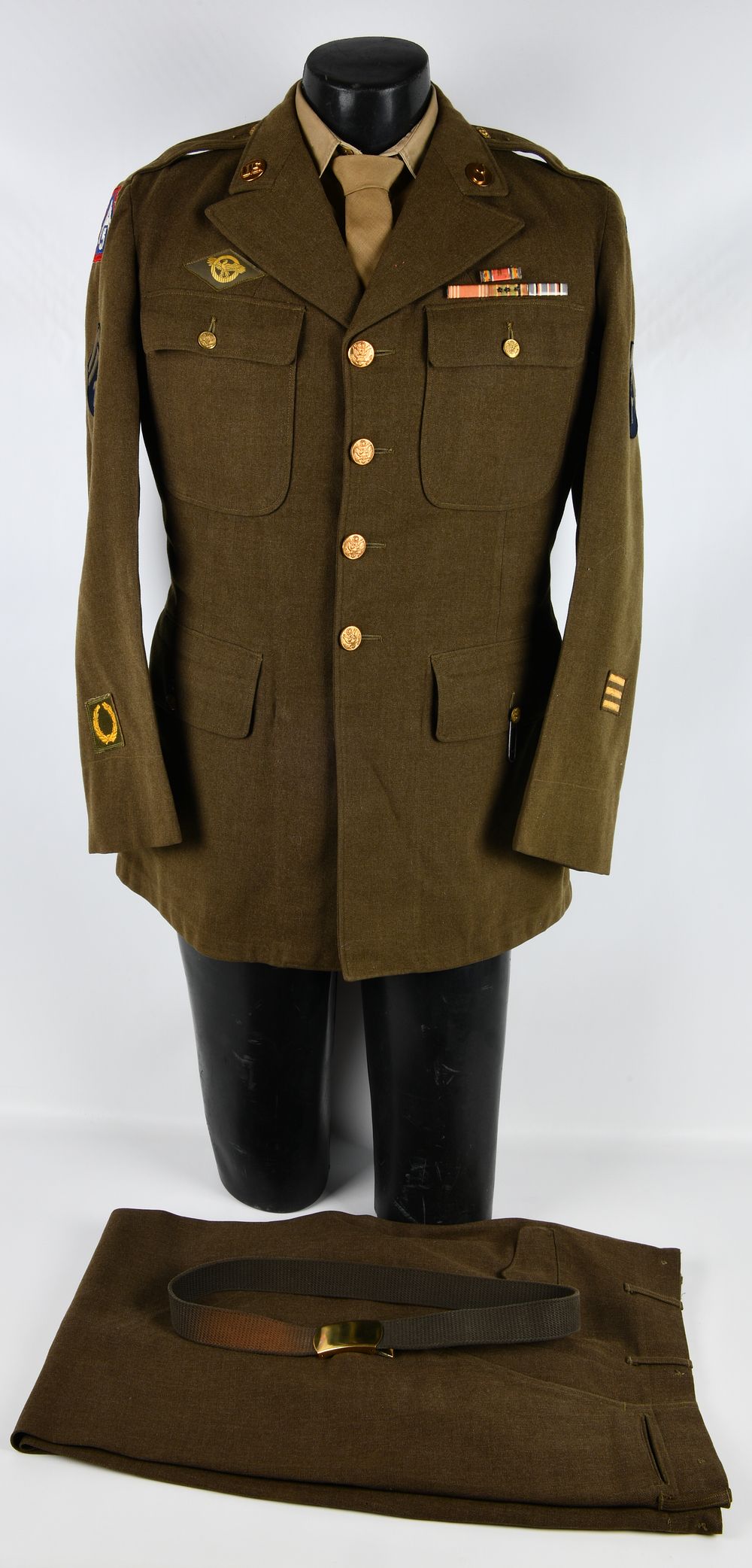 Lot 197: A U.S. Army Uniform Ensemble, Post-WWII to Korean War Era
