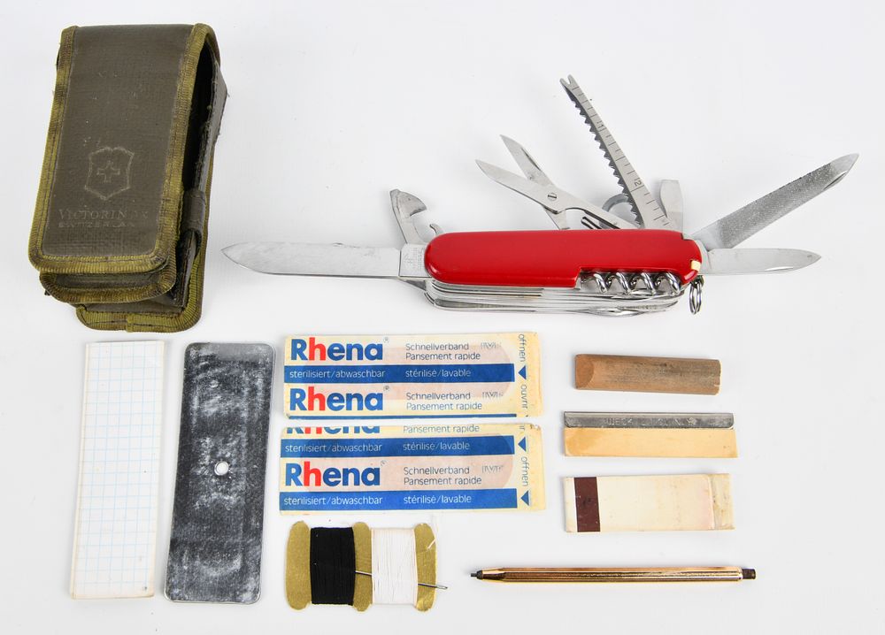 Lot 212: A Victorinox 4.0567 Swiss Army Knife Survival Kit