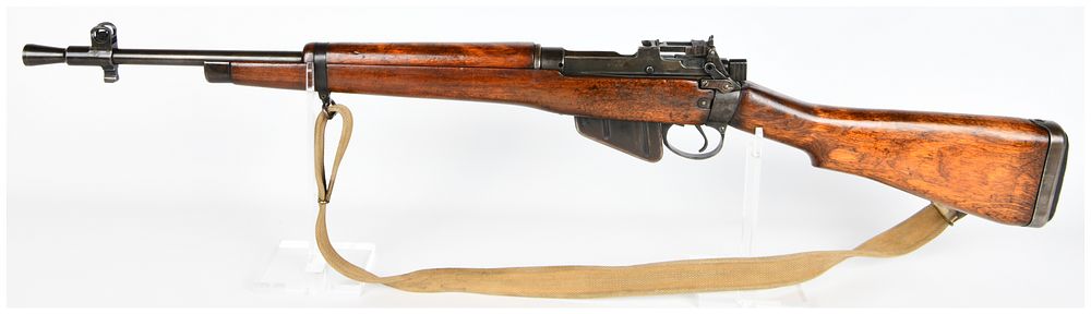 Lot 150: British Enfield No. 5 Mk1 "Jungle Carbine", ROF Fazakerley, May 1945, .303 British