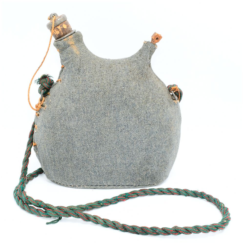 Lot 364: French WWI Model 1877 Canteen with Cover