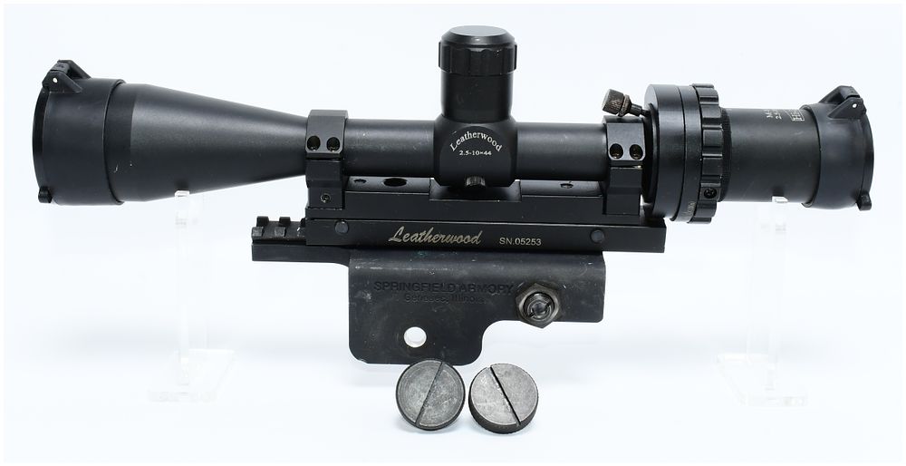 Lot 566: Leatherwood Hi-Lux Camputer ART M-1000 2.5-10x44 Rifle Scope with Springfield Armory Mount