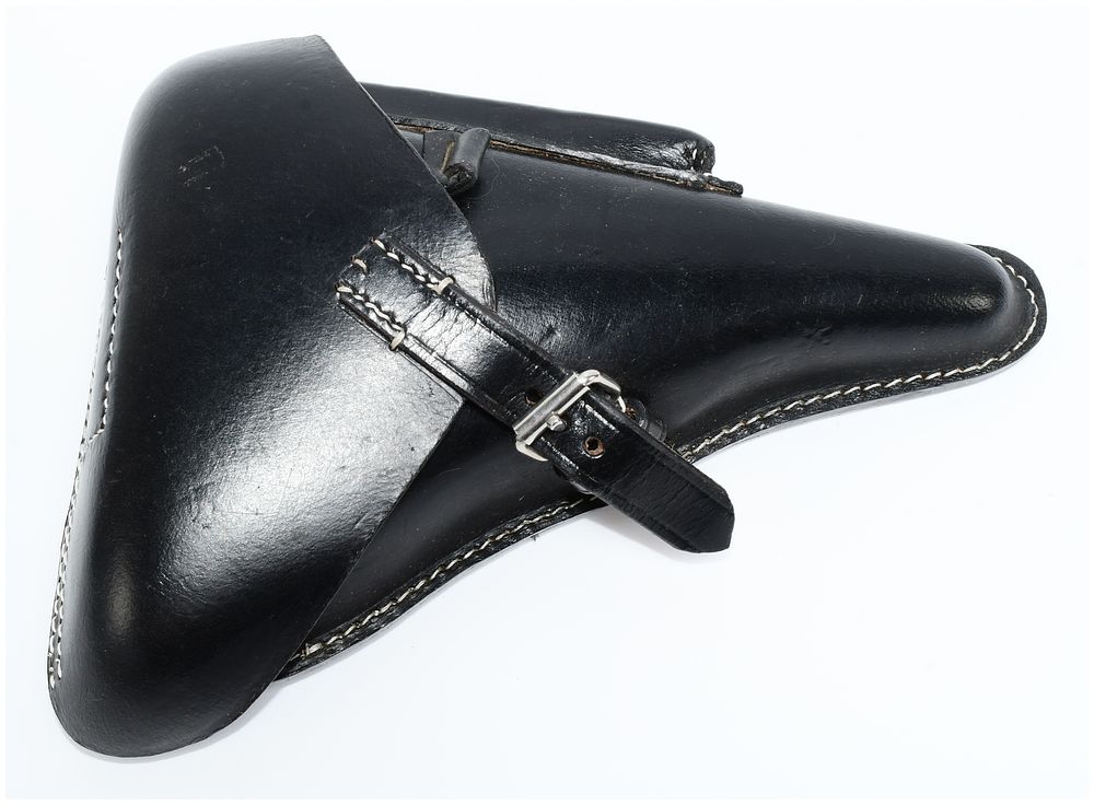 Lot 1330: Otto Sindel Berlin 1938 German WWII P08 Luger Hardshell Holster