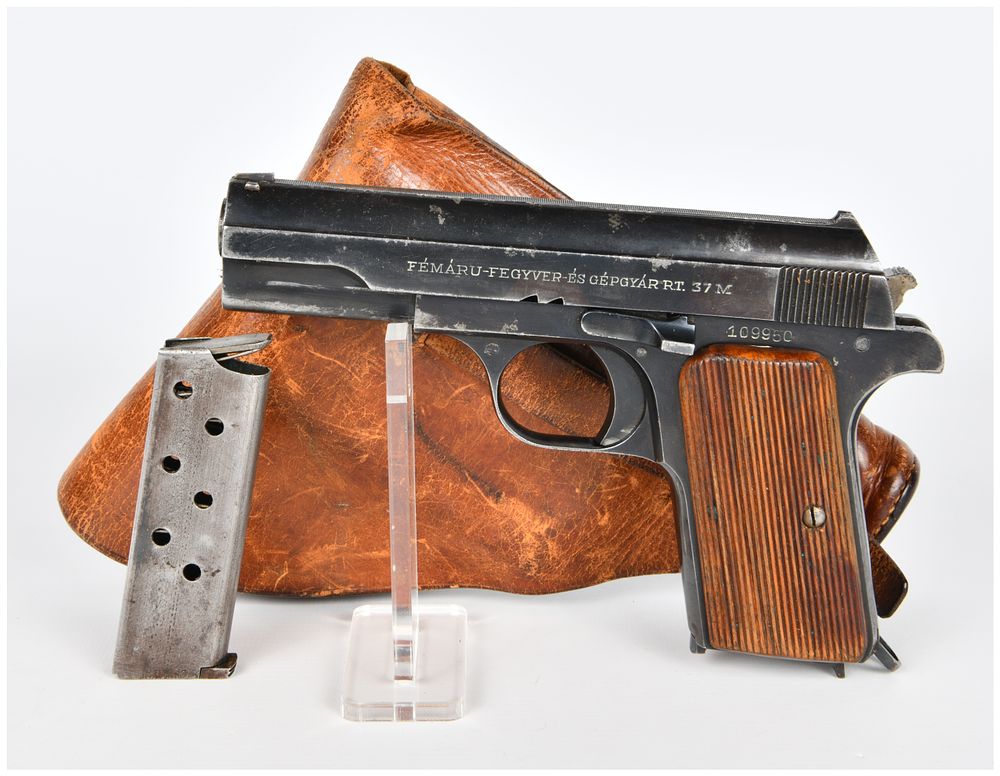 Lot 1550: A WWII Hungarian Femaru Model 37 Semi-Automatic Pistol with Magazine and Holster