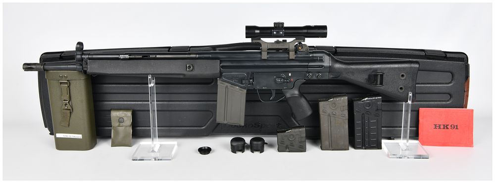 Lot 263: HK91 .308 Semi-Automatic Rifle with HENSOLDT WETZLAR Telescopic Sight and 4 Mags