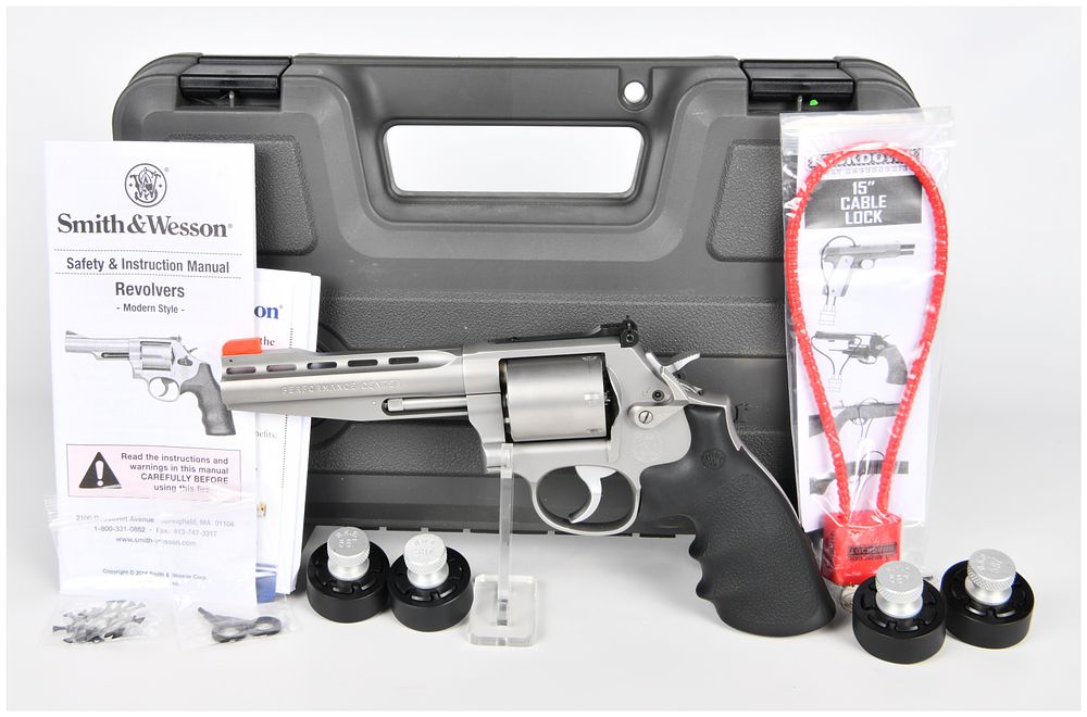 Lot 402: Smith & Wesson Performance Center Model 686-6 Plus .357 Magnum Revolver with 5-inch Vented Barrel and 4 Speed Loaders