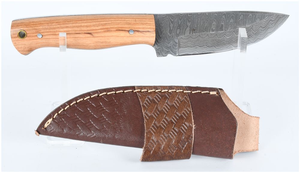 Lot 1169: A Contemporary Damascus Steel Drop-Point Fixed-Blade Knife with Leather Sheath