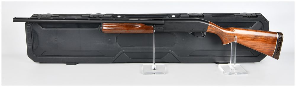 Lot 1176: Remington Model 870 Wingmaster Deluxe 20GA Magnum Pump-Action Shotgun with 28" Barrel