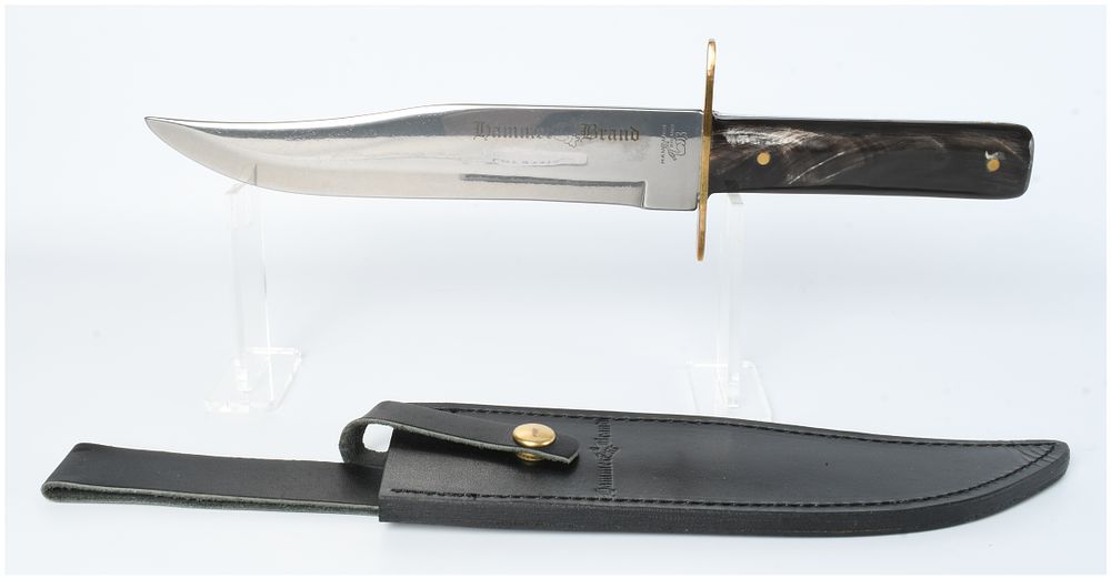 Lot 1415: A Collectible Hammer Brand New York Knife Co. USA Bowie Knife with Sheath