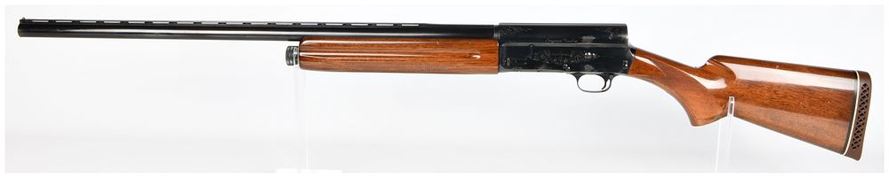 Lot 1452: Browning Auto-5 Magnum Twelve Semi-Automatic Shotgun, 27 1/2" Barrel