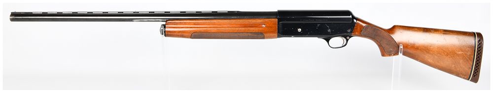 Lot 1578: S.P.A. Luigi Franchi Semi-Automatic Shotgun with 28" Barrel, dated 1965 12 Gauge