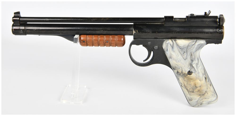 Lot 1581: Benjamin Franklin Model 130 High Compression BB Air Pistol