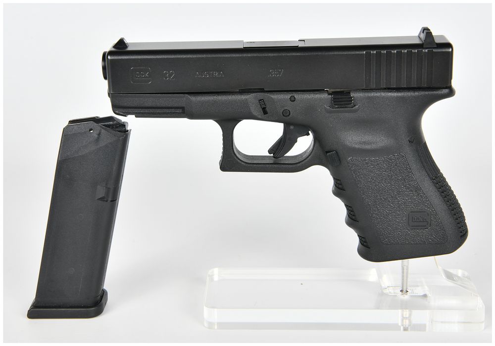 Lot 204: Glock Model 32 Semi-Automatic Pistol, .357 SIG, Serial Number FRY833