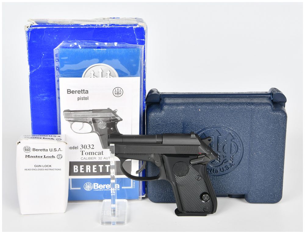 Lot 210: Beretta Model 3032 Tomcat Semi-Automatic Pistol .32 AUTO Serial Number DAA308638