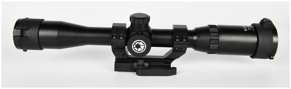 Lot 355: BARSKA 3-9X32 Variable Power Riflescope with Illuminated Reticle