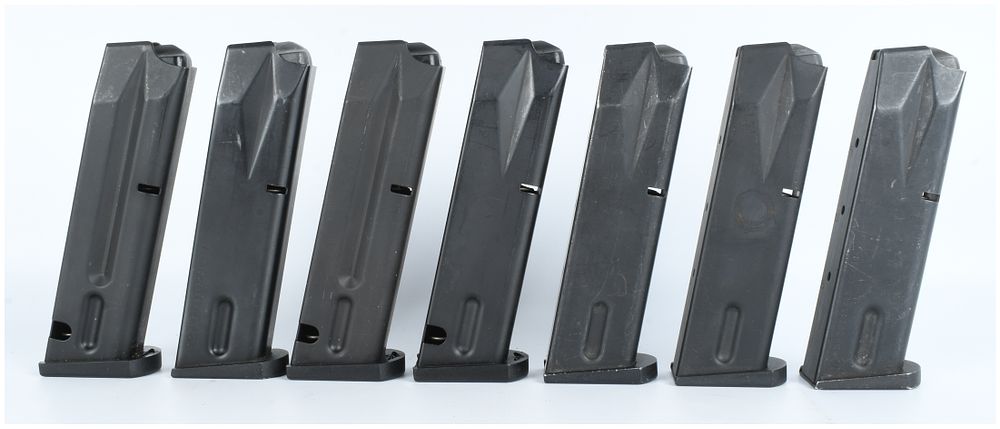 Lot 422: A Group of 7 Beretta 92-Series Pistol Magazines, 9mm Parabellum