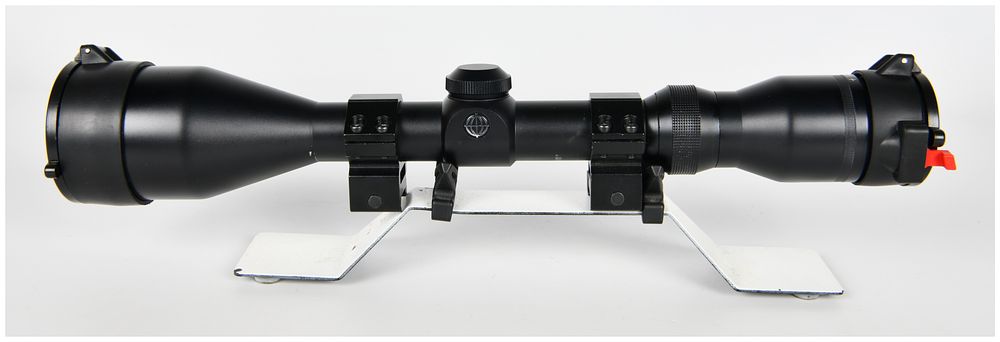 Lot 505: WORLD CLASS P?L?U?S 3.5X-10X50 Variable Power Riflescope