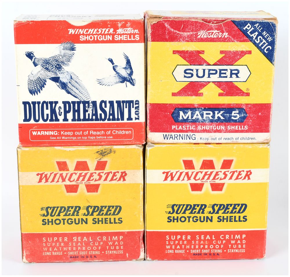 Lot 1069: A Lot of 100 Vintage Winchester and Western 12 Gauge Shotshells in Four Full Boxes